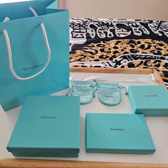 Authentic Tiffany & Co. Collectors' Set - Picture 1 of 11